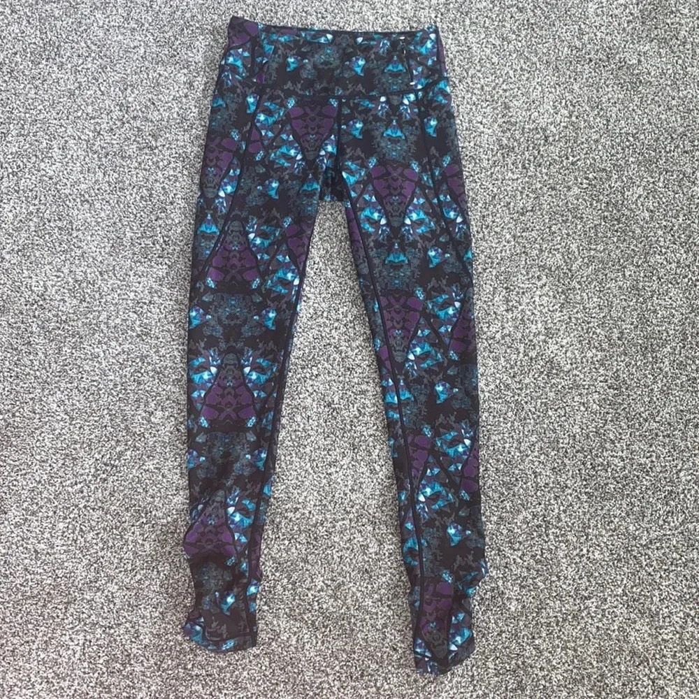 Calia By Carrie Underwood Essential Print Midnight Geo Ruched Tight